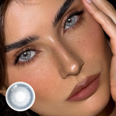 Lentes de contacto de color azul Shayleen